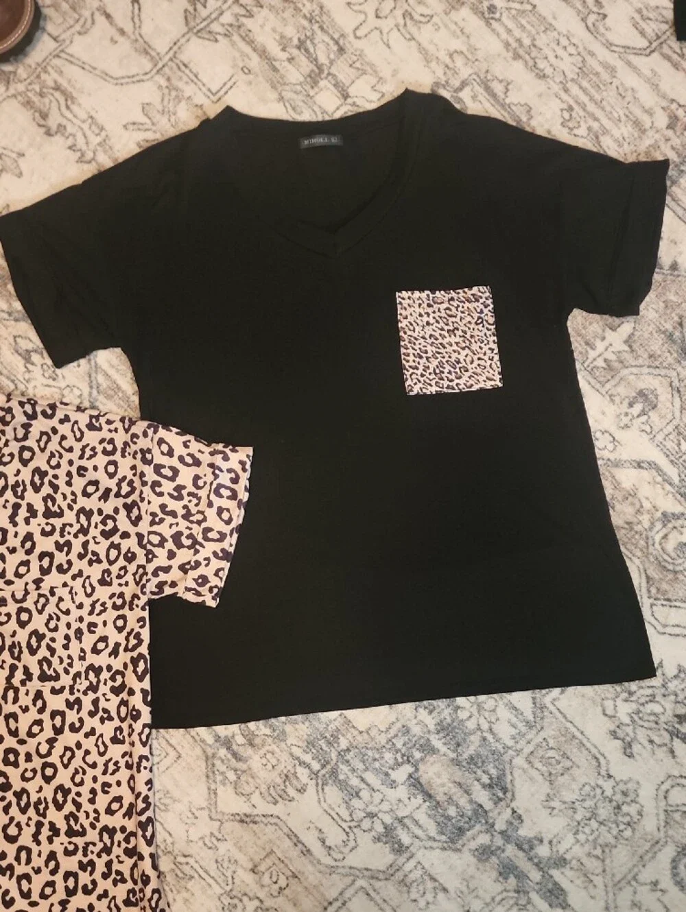 Womens Large Miholl Black Top with Leopard Pocket + Leopard Print Top..Like New - Picture 3 of 10